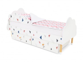 Кровать Stumpa Облако бортик и ящики рисунок Треугольники розовый, синий в Бакале - bakal.mebel74.com | фото